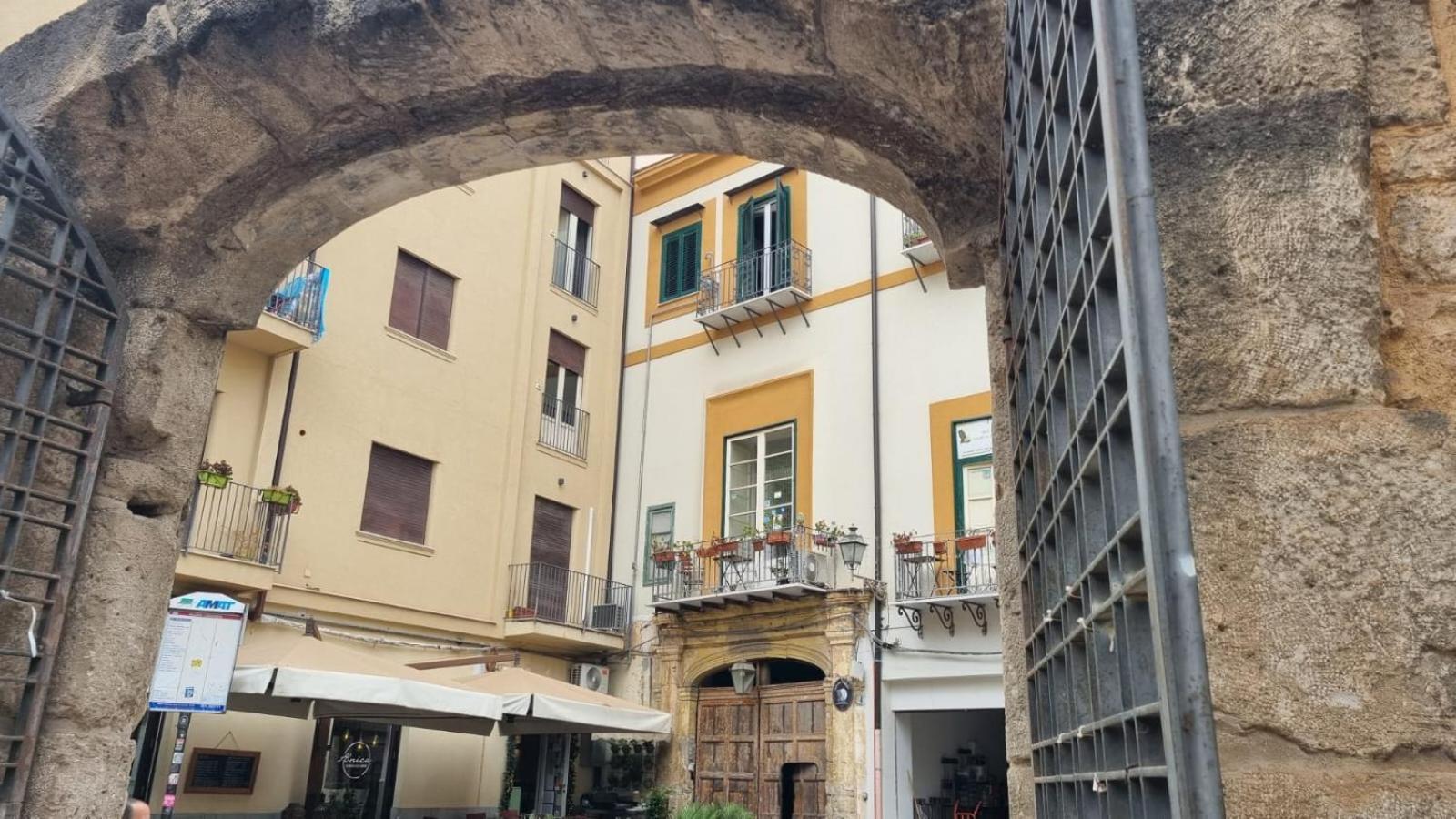 2 Sicilie Rooms And Suite In Centro Palermo Eksteriør billede